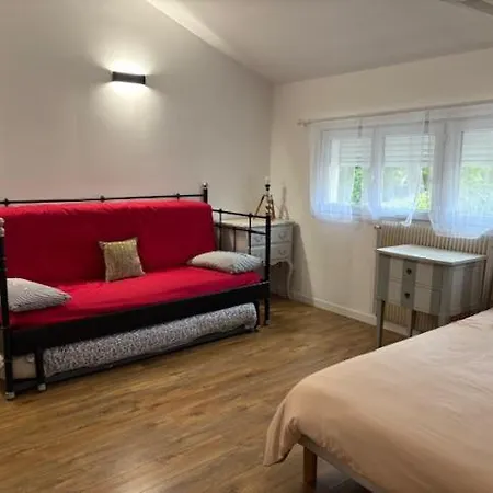 Apartmán Paris Eiffel Tower Et Apartments, Parkings Gratuits Et Securises, 10 Minutes Metro To Paris *