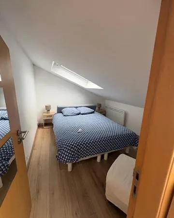 Paris Eiffel Tower Et Apartments, Parkings Gratuits Et Securises, 10 Minutes Metro To Paris * Nogent-sur-Marne